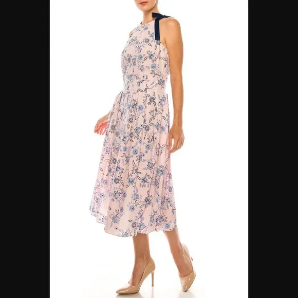 open lace back dress Amazon.com: Donna Morgan Women's Dresses Elegant V-Neck Sleeveless Pleated  Midi Dress for Women main image 0